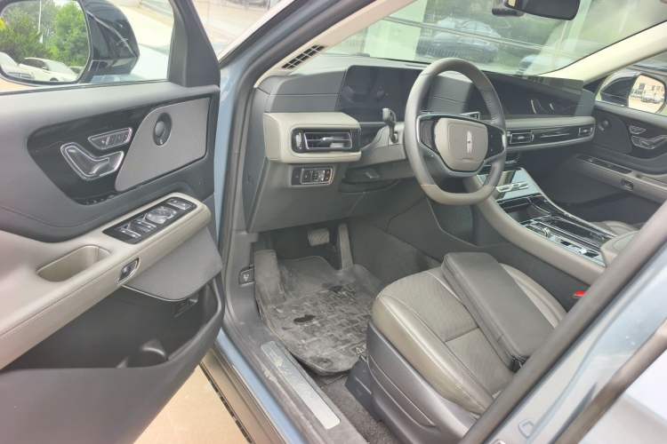 Used Lincoln Aviator 2024 3.0T V6 All-Wheel-Drive Elegance Edition Six Seats Driver Seat