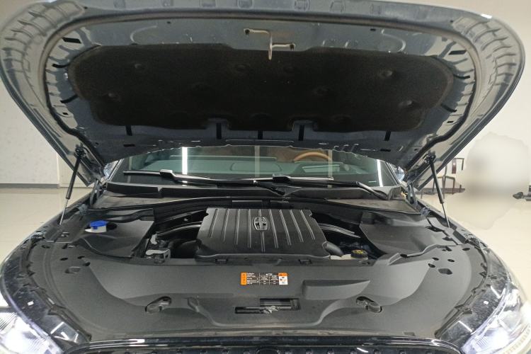 Used Lincoln Aviator 2024 3.0T V6 Four-Wheel Drive Presidential Edition Six Seats Engine Bay