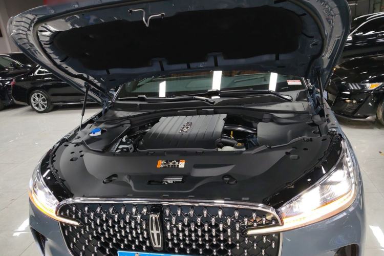 Used Lincoln Aviator 2024 3.0T V6 All-Wheel-Drive Luxury Edition Six Seats Engine Bay