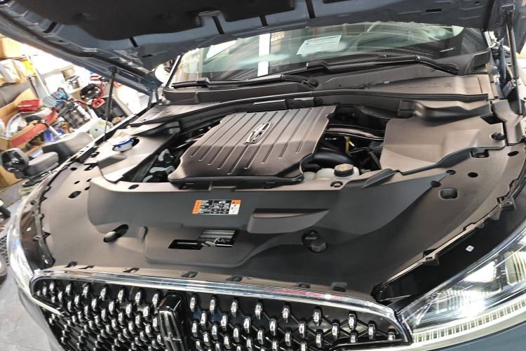 Used Lincoln Aviator 2024 3.0T V6 All-Wheel-Drive Luxury Edition Six Seats Engine Bay