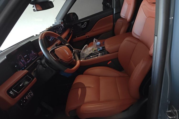 Used Lincoln Aviator 2024 3.0T V6 All-Wheel-Drive Luxury Edition Six Seats Left Front Seat