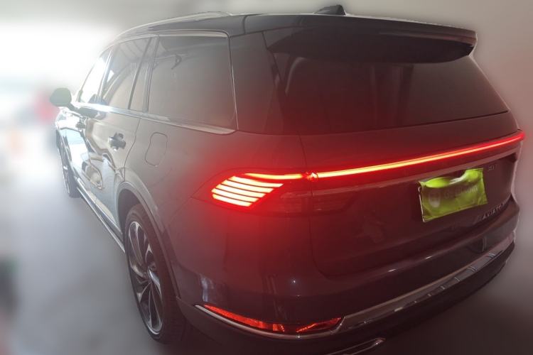 Used Lincoln Aviator 2024 3.0T V6 All-Wheel-Drive Luxury Edition Six Seats Rear Left 45 Deg