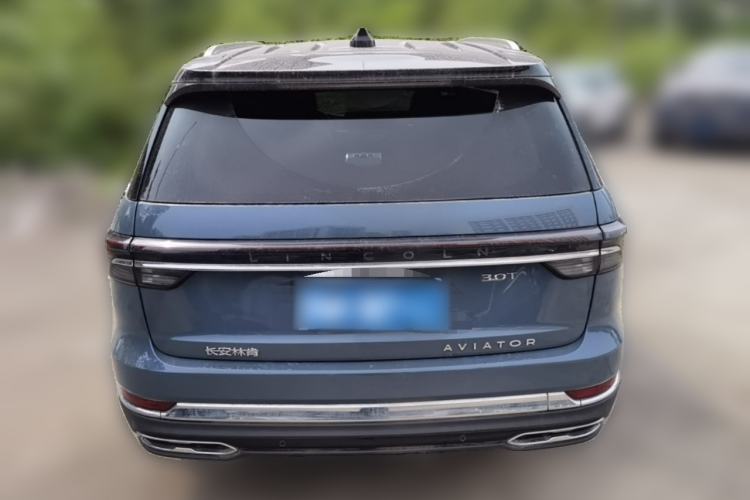 Used Lincoln Aviator 2024 3.0T V6 All-Wheel-Drive Luxury Edition Six Seats Rear