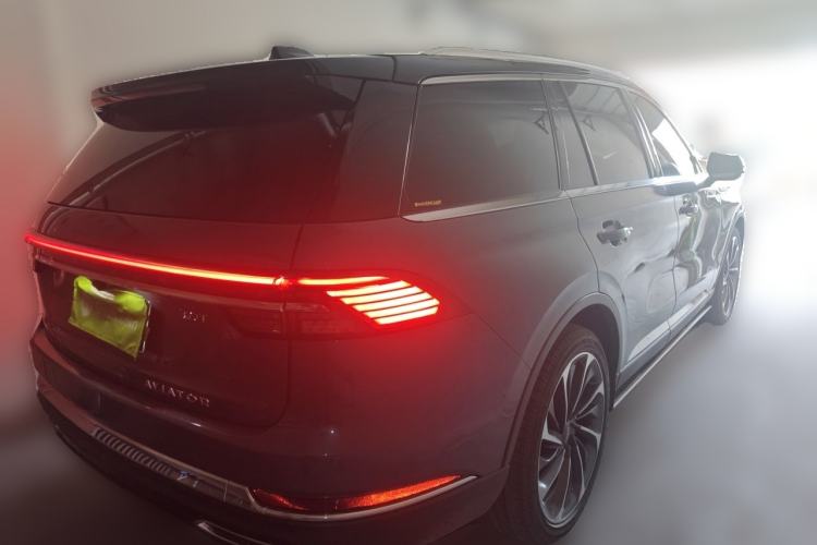 Used Lincoln Aviator 2024 3.0T V6 All-Wheel-Drive Luxury Edition Six Seats Rear Right 45 Deg