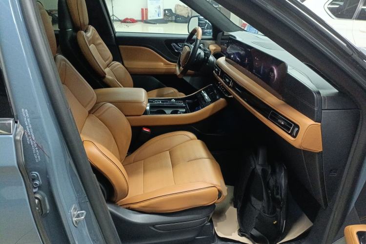 Used Lincoln Aviator 2024 3.0T V6 Four-Wheel Drive Presidential Edition Six Seats Right Front Seat