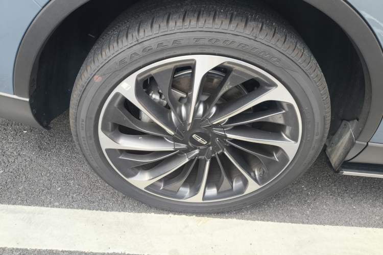 Used Lincoln Aviator 2024 3.0T V6 All-Wheel-Drive Luxury Edition Six Seats Right Rear Wheel Hub