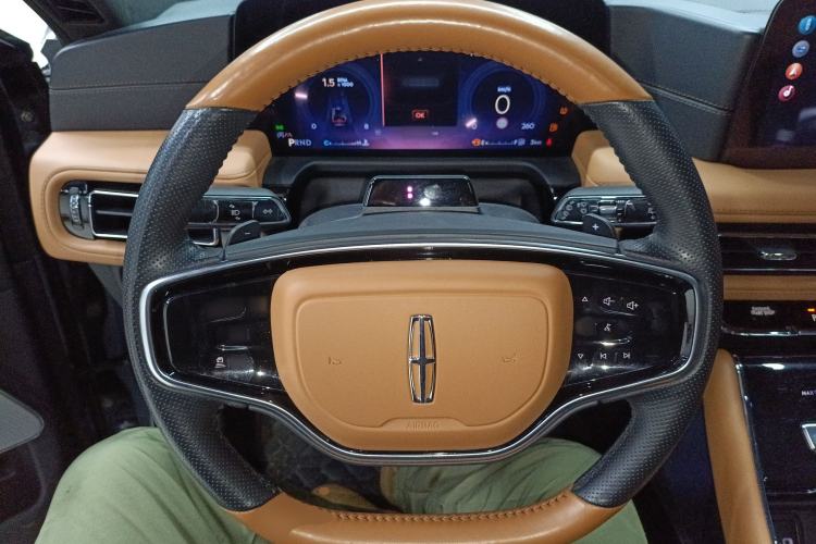 Used Lincoln Aviator 2024 3.0T V6 Four-Wheel Drive Presidential Edition Six Seats Steering Wheel