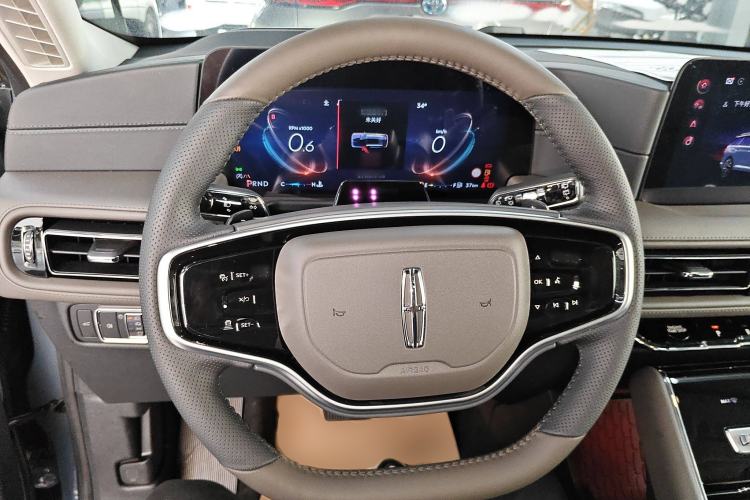 Used Lincoln Aviator 2024 3.0T V6 All-Wheel-Drive Luxury Edition Six Seats Steering Wheel
