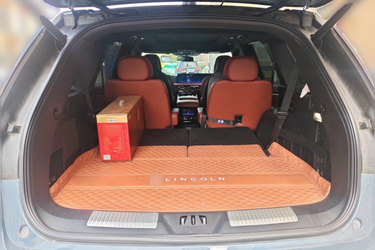Used Lincoln Aviator 2024 3.0T V6 All-Wheel-Drive Luxury Edition Six Seats Trunk