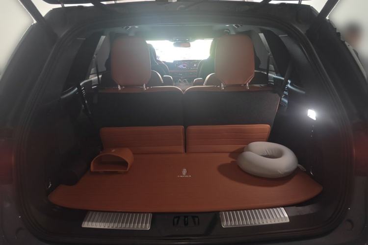 Used Lincoln Aviator 2024 3.0T V6 All-Wheel-Drive Luxury Edition Six Seats Trunk