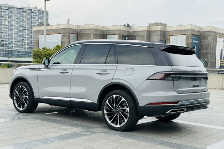 Used Lincoln Aviator 2024 3.0T V6 All-Wheel-Drive Luxury Edition Six Seats Exterior 3