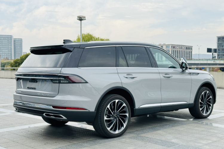 Used Lincoln Aviator 2024 3.0T V6 All-Wheel-Drive Luxury Edition Six Seats Exterior 4