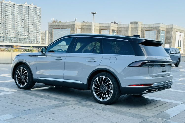Used Lincoln Aviator 2024 3.0T V6 All-Wheel-Drive Luxury Edition Six Seats Exterior 5
