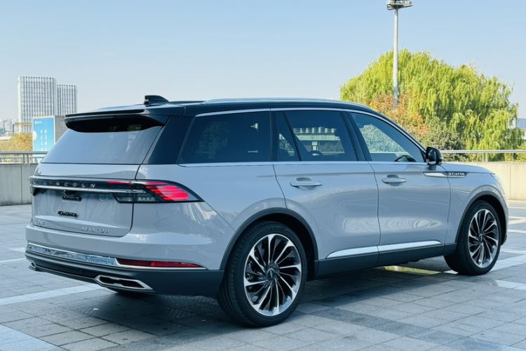 Used Lincoln Aviator 2024 3.0T V6 All-Wheel-Drive Luxury Edition Six Seats Exterior 6