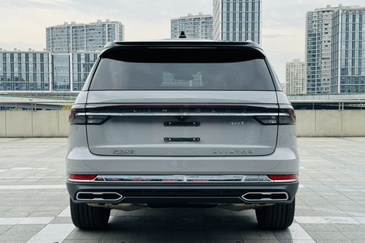 Used Lincoln Aviator 2024 3.0T V6 All-Wheel-Drive Luxury Edition Six Seats Exterior 7