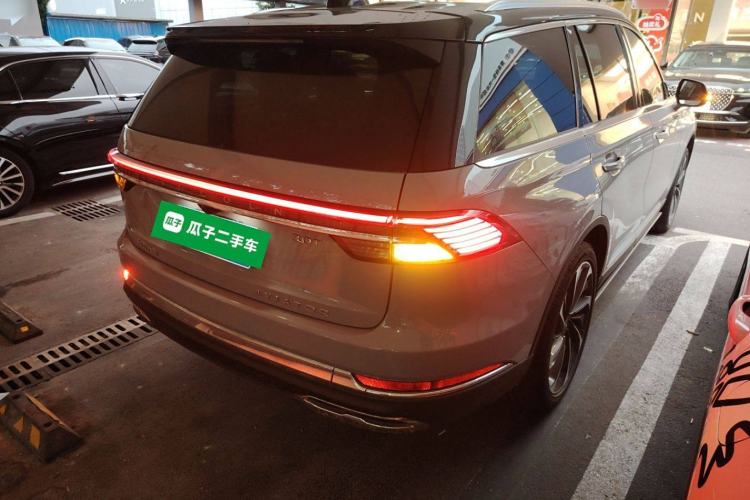 Used Lincoln Aviator 2024 3.0T V6 All-Wheel-Drive Luxury Edition Six Seats Rear Right 45 Deg