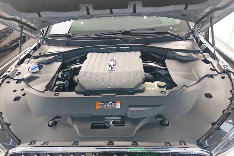 Used Lincoln Aviator 2024 3.0T V6 All-Wheel-Drive Luxury Edition Six Seats Engine Bay