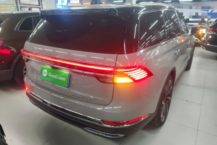 Used Lincoln Aviator 2024 3.0T V6 All-Wheel-Drive Luxury Edition Six Seats Rear Right 45 Deg