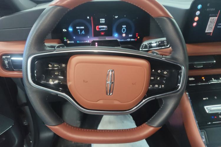 Used Lincoln Aviator 2024 3.0T V6 All-Wheel-Drive Luxury Edition Six Seats Steering Wheel