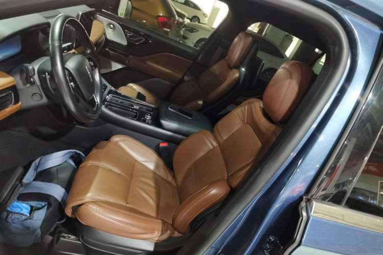 Used Lincoln Aviator New Energy 2020 3.0T V6 All-Wheel-Drive High-Performance Plug-in Hybrid Left Front Seat