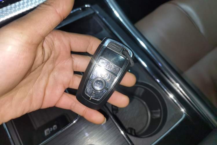 Used Lincoln Aviator New Energy 2020 3.0T V6 All-Wheel-Drive High-Performance Plug-in Hybrid Vehicle Key
