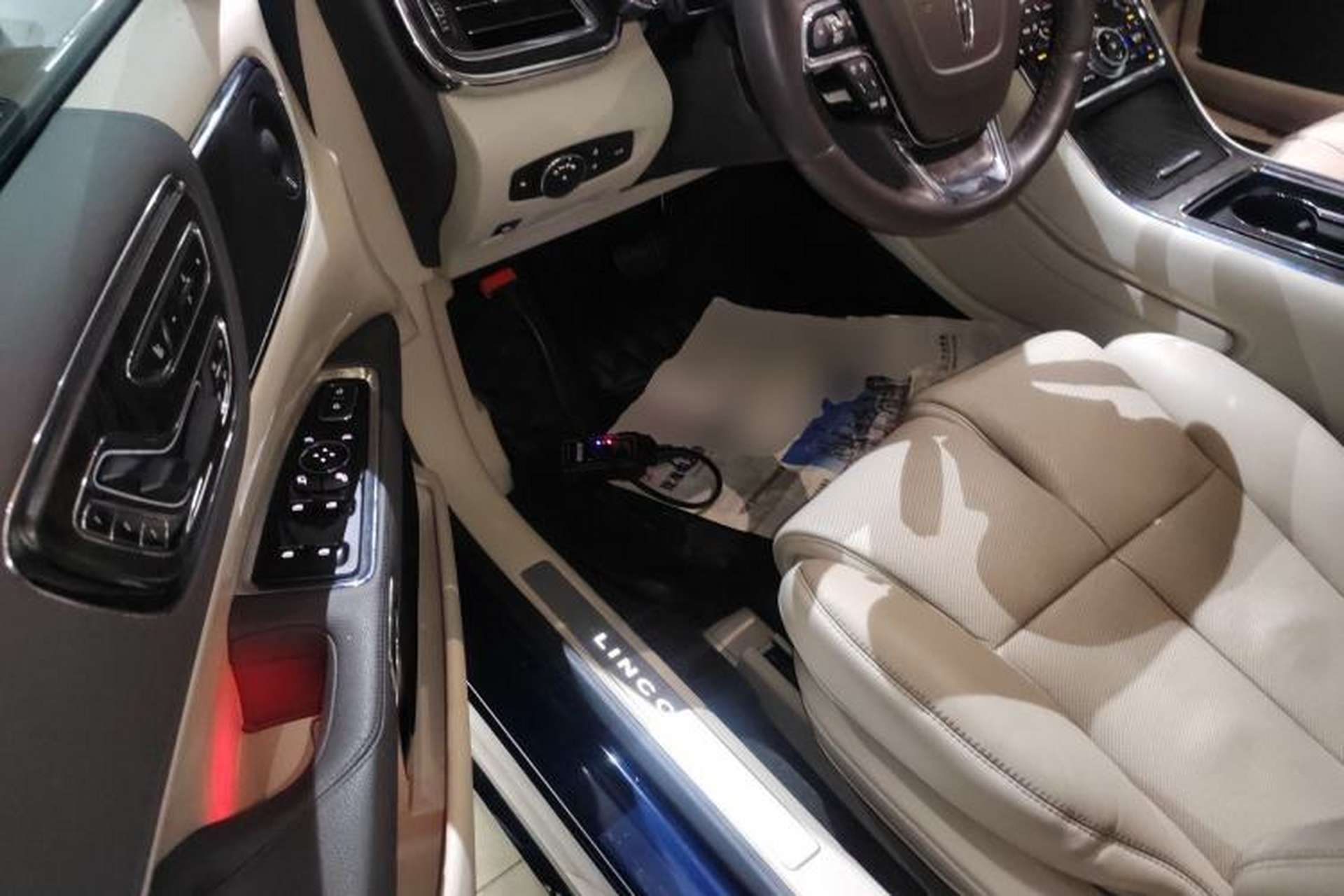 Used Lincoln Continental 2019 2.0T Two-Wheel Drive Prestige Version China VI Standard Driver Seat