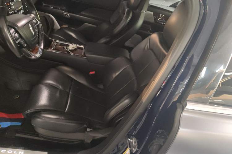 Used Lincoln Continental 2018 3.0T Four-Wheel Drive Prestige Edition Left Front Seat