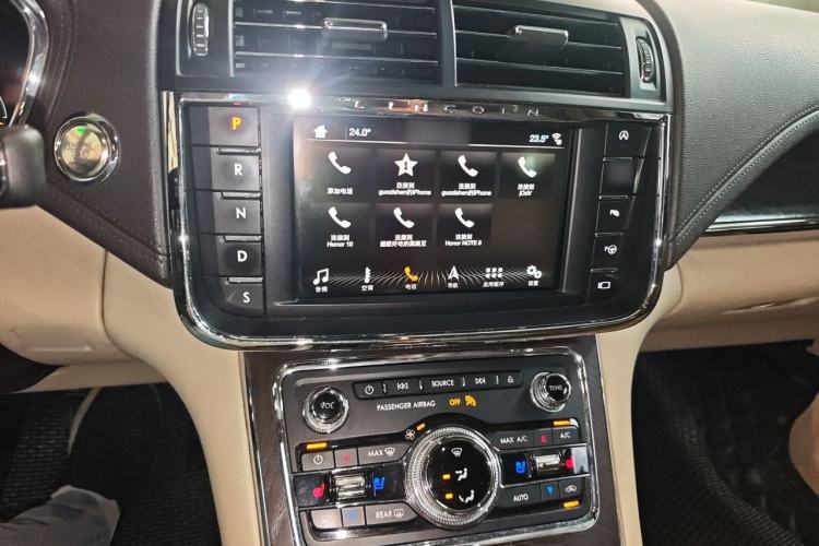 Used Lincoln Continental 2017 2.0T Two-Wheel Drive Prestige Edition Audio And AC Panel