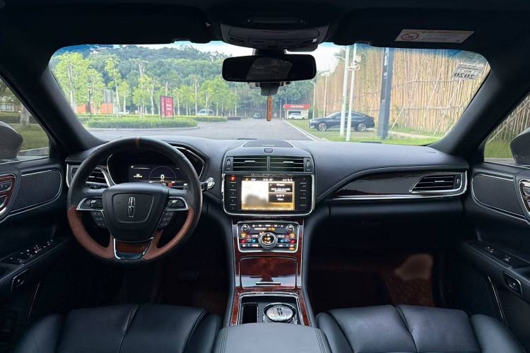 Used Lincoln Continental 2017 2.0T Two-Wheel-Drive Luxury Edition Audio And AC Panel