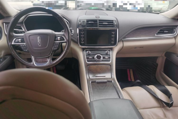 Used Lincoln Continental 2017 3.0T Four-Wheel Drive Prestige Edition Center Console
