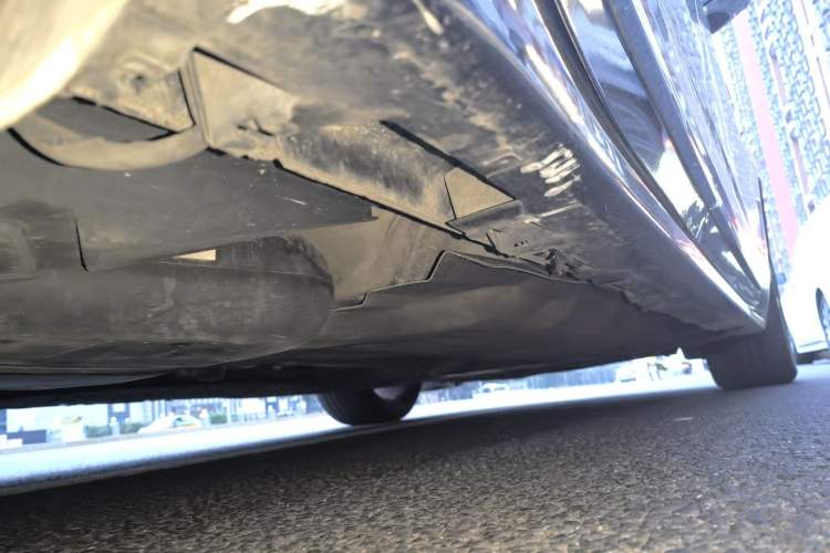 Used Lincoln Continental 2017 2.0T Two-Wheel Drive Deluxe Edition Chassis Rear Right