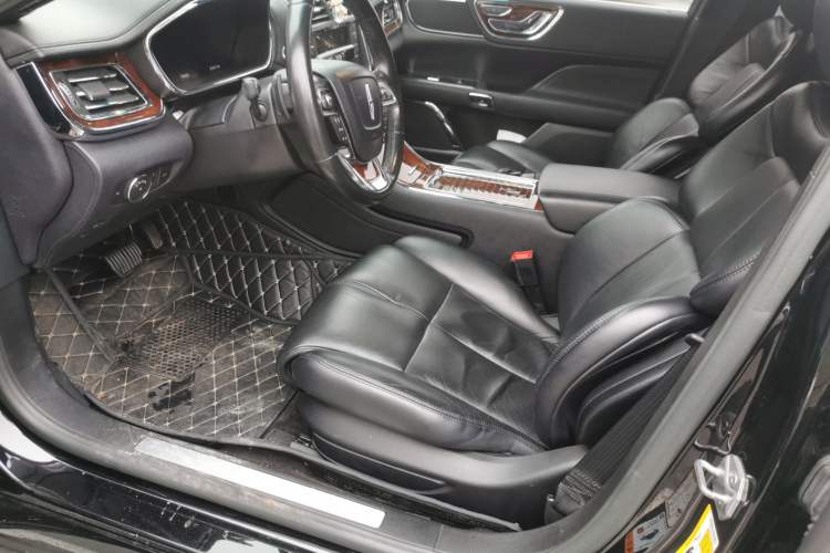 Used Lincoln Continental 2017 2.0T Two-Wheel Drive Deluxe Edition Driver Seat