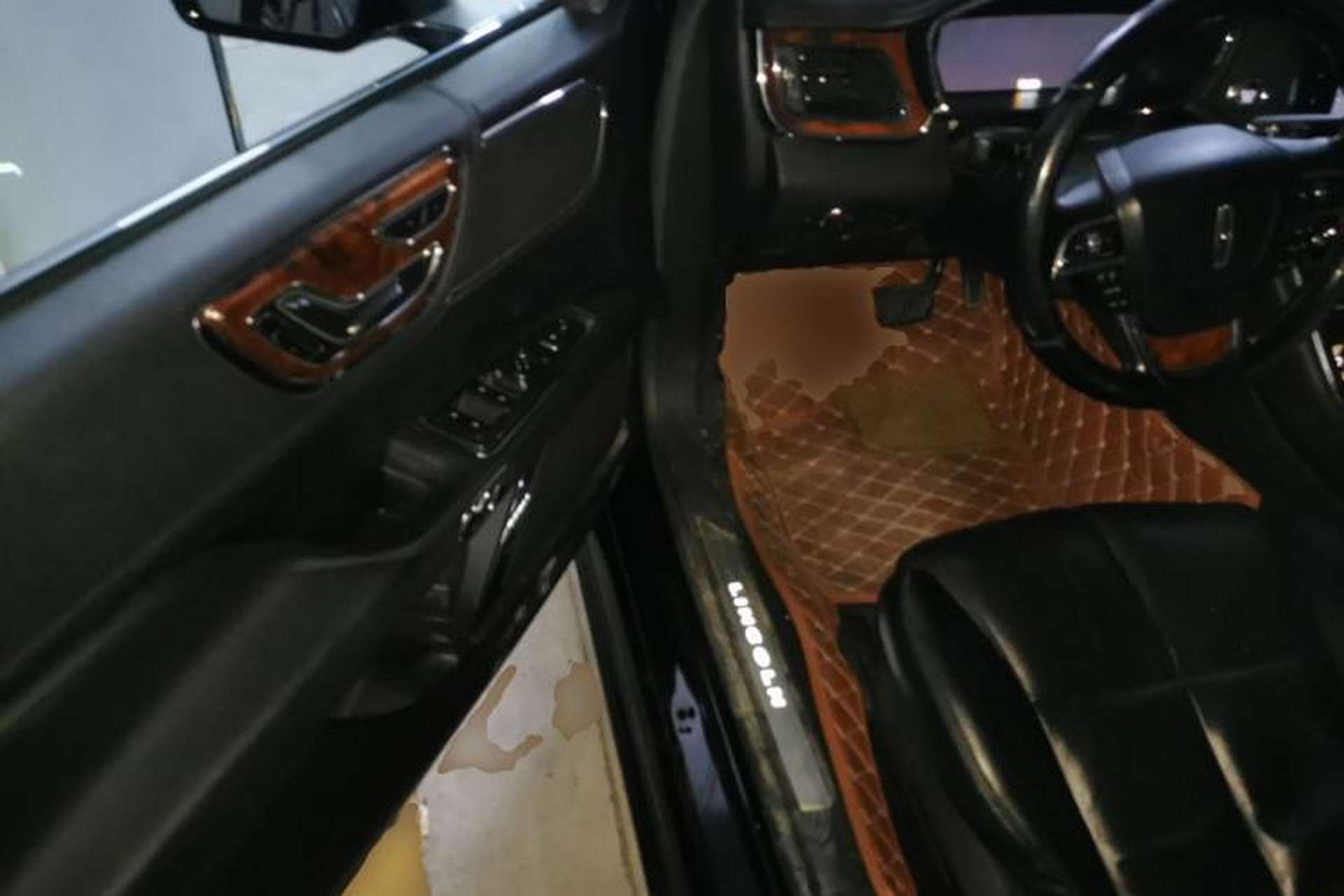 Used Lincoln Continental 2017 2.0T Two-Wheel Drive Deluxe Edition Driver Seat