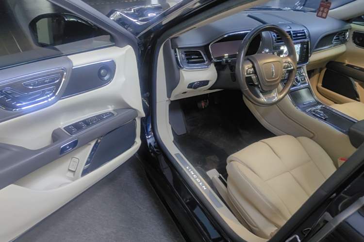 Used Lincoln Continental 2017 2.0T Two-Wheel Drive Prestige Edition Driver Seat