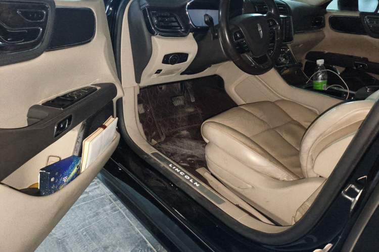 Used Lincoln Continental 2017 2.0T Two-Wheel Drive Deluxe Edition Driver Seat