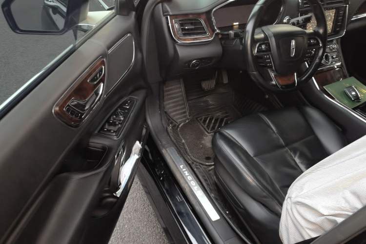 Used Lincoln Continental 2017 2.0T Two-Wheel Drive Deluxe Edition Driver Seat