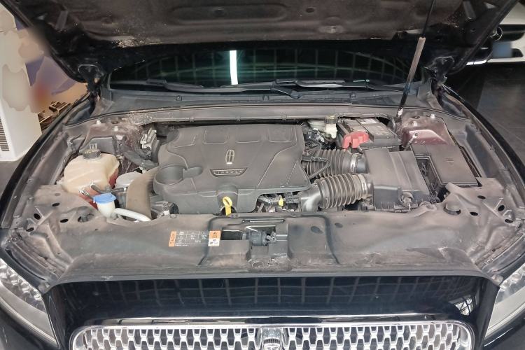 Used Lincoln Continental 2017 3.0T Four-Wheel Drive Prestige Edition Engine Bay