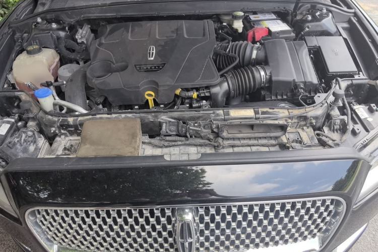Used Lincoln Continental 2017 3.0T Four-Wheel Drive Prestige Edition Engine Bay