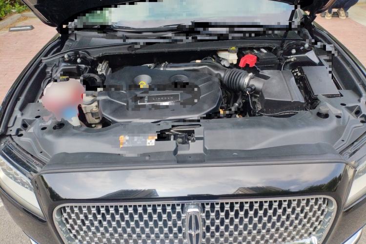 Used Lincoln Continental 2017 2.0T Two-Wheel-Drive Luxury Edition Engine Bay