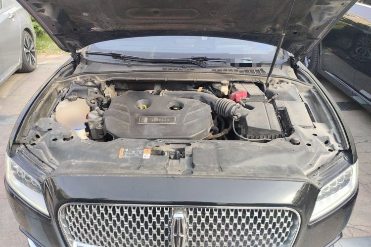Used Lincoln Continental 2017 2.0T Two-Wheel Drive Prestige Edition Engine Bay