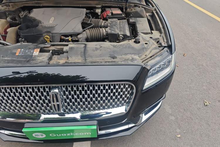 Used Lincoln Continental 2017 3.0T Four-Wheel Drive Prestige Edition Engine Bay Left