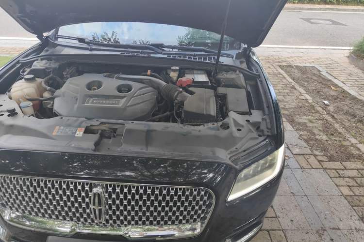 Used Lincoln Continental 2017 2.0T Two-Wheel-Drive Luxury Edition Engine Bay Left
