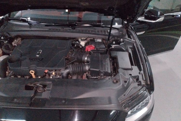 Used Lincoln Continental 2017 3.0T Four-Wheel Drive Presidential Edition Engine Bay Left