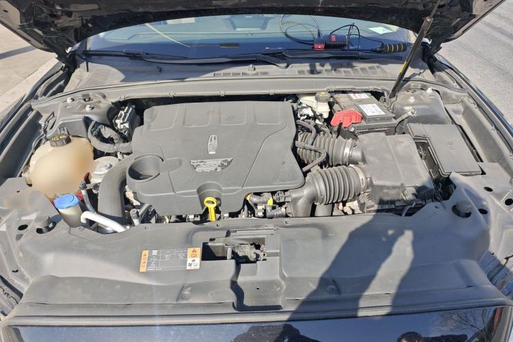 Used Lincoln Continental 2017 3.0T Four-Wheel Drive Prestige Edition Engine Bay