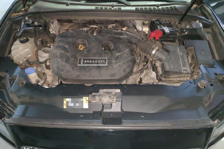 Used Lincoln Continental 2017 2.0T Two-Wheel Drive Deluxe Edition Engine Bay