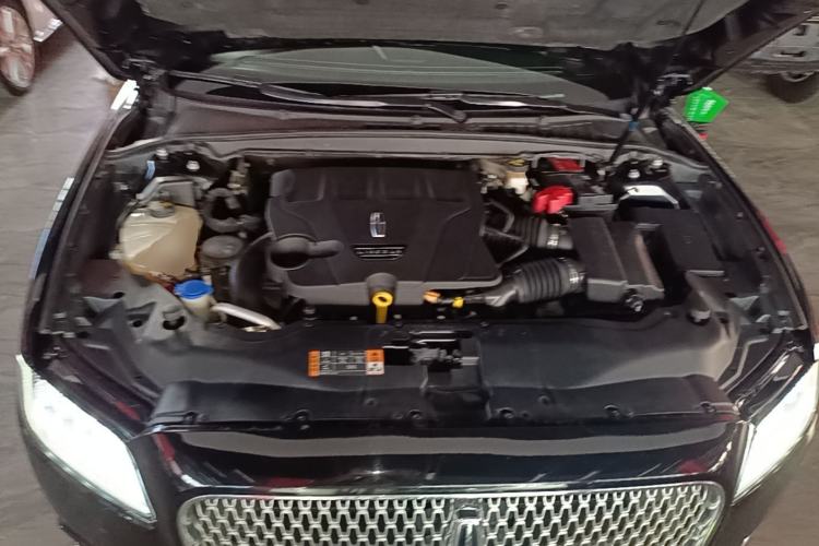 Used Lincoln Continental 2017 3.0T Four-Wheel Drive Prestige Edition Engine Bay