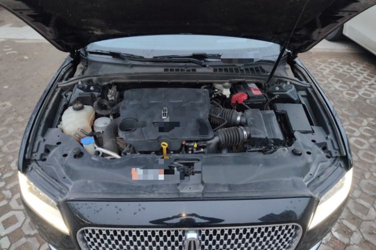 Used Lincoln Continental 2017 3.0T Four-Wheel Drive Prestige Edition Engine Bay