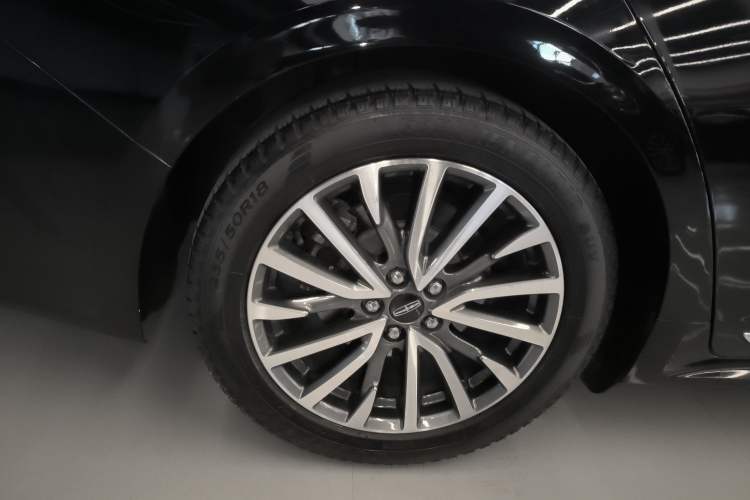 Used Lincoln Continental 2017 2.0T Two-Wheel-Drive Luxury Edition Exterior 5