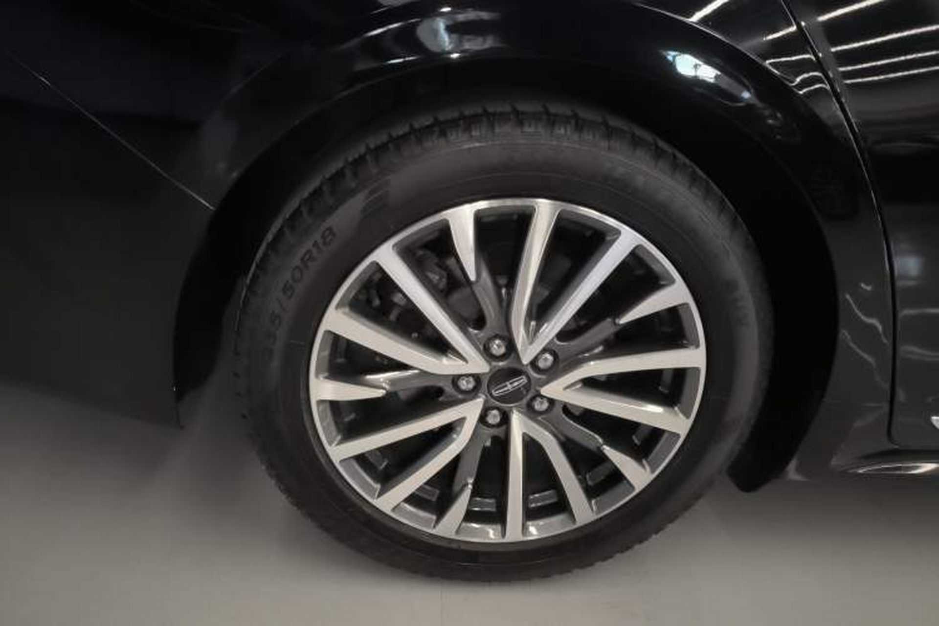 Used Lincoln Continental 2017 2.0T Two-Wheel-Drive Luxury Edition Exterior 5