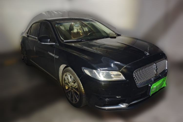 Used Lincoln Continental 2017 2.0T Two-Wheel Drive Deluxe Edition Front Right 45 Deg